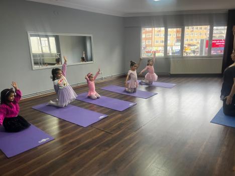 Galeri - Ümraniye Sanat Akademisi - Ümraniye Sanat Okulu