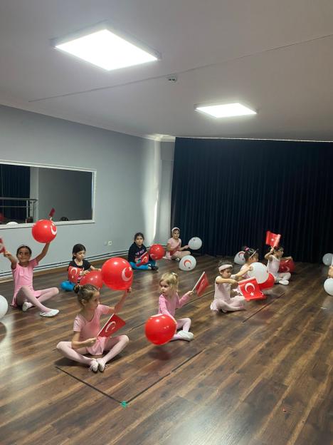 Galeri - Ümraniye Sanat Akademisi - Ümraniye Sanat Okulu