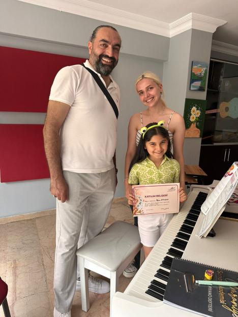 Galeri - Ümraniye Sanat Akademisi - Ümraniye Sanat Okulu